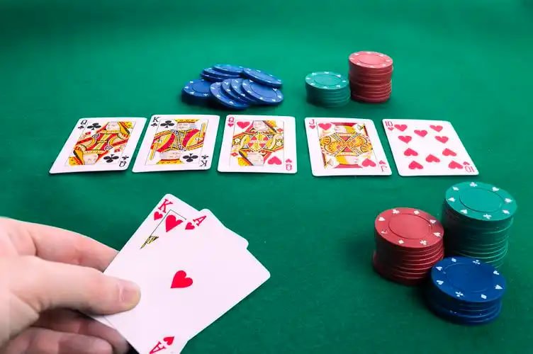 Slot Machine Reels Spinning Jackpot Win Myanmar ဂိမ်းကစားသူ ဆုကြေးနိုင်သည့် မြင်ကွင်း